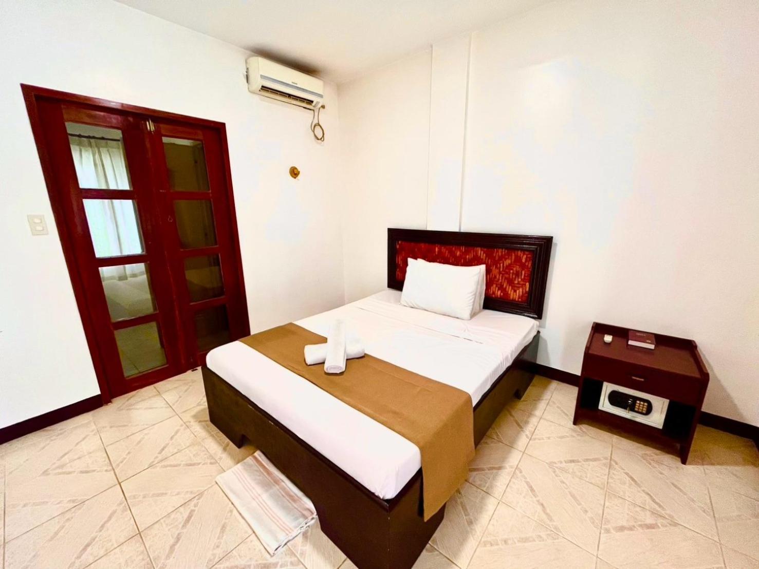 Chiisai Natsu Resort Bolod  Exterior foto